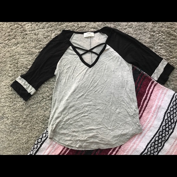 • Revive Raglan • - Picture 1 of 5